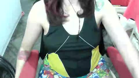 Snapshot of manuescarlate13 chatting on 03-06-26, 05:04 Manu Escarlate online show from 03-06-26, 05:04