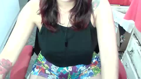 Snapshot of manuescarlate13 chatting on 03-26-26, 02:39 Manu Escarlate online show from 03-26-26, 02:39