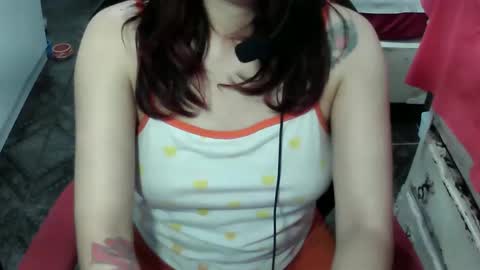 Manu Escarlate online show from 05-04-26, 06:09