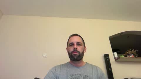 manynaaamess online show from 11-18-25, 04:44