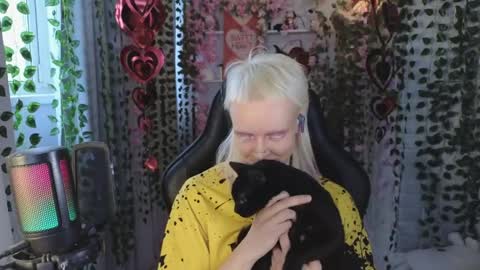 Sasha online show from 04-06-26, 01:01