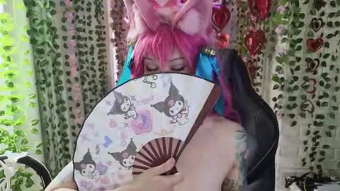 Snapshot of mao_me_meow chatting on 07-03-26, 08:21 Sasha online show from 07-03-26, 08:21