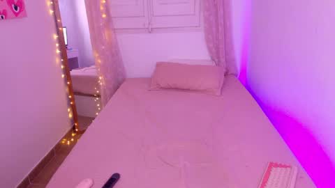     online show from 04-03-26, 06:22