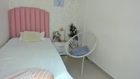 Mara online show from 04-29-26, 12:09