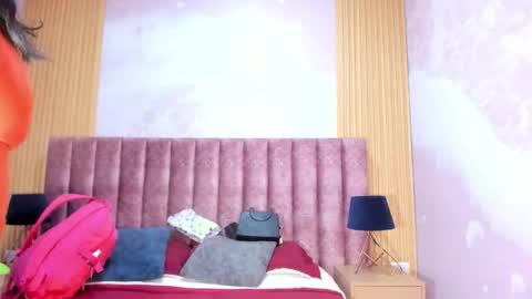 Snapshot of maralinette22 chatting on 02-05-26, 11:48 maralinette22 online show from 02-05-26, 11:48