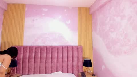 Snapshot of maralinette22 chatting on 04-16-26, 11:44 maralinette22 online show from 04-16-26, 11:44
