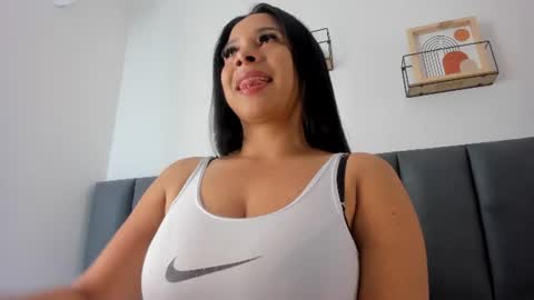 Snapshot of maraowen chatting on 06-11-26, 12:14 Mara online show from 06-11-26, 12:14
