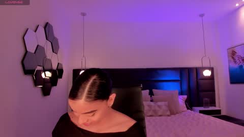 Snapshot of mararicci chatting on 01-05-25, 11:01 MARA online show from 01-05-25, 11:01