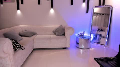 Snapshot of mararicci chatting on 01-26-25, 11:08 MARA online show from 01-26-25, 11:08