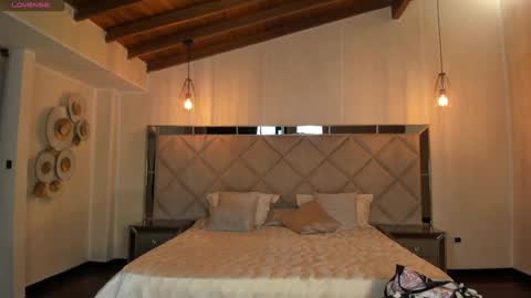 Snapshot of mararicci chatting on 02-07-25, 01:25 MARA online show from 02-07-25, 01:25