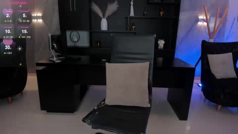 Snapshot of mararicci chatting on 02-12-25, 08:59 MARA online show from 02-12-25, 08:59