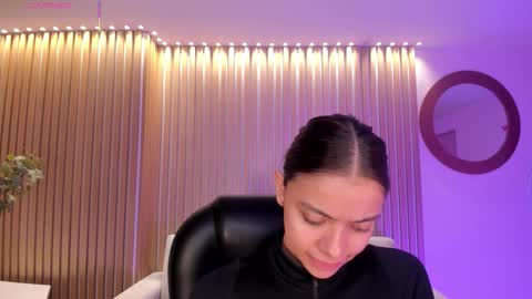 Snapshot of mararicci chatting on 09-14-25, 12:37 MARA online show from 09-14-25, 12:37