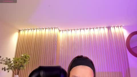 Snapshot of mararicci chatting on 09-17-25, 11:23 MARA online show from 09-17-25, 11:23