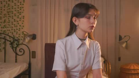 Eva online show from 04-17-26, 02:09
