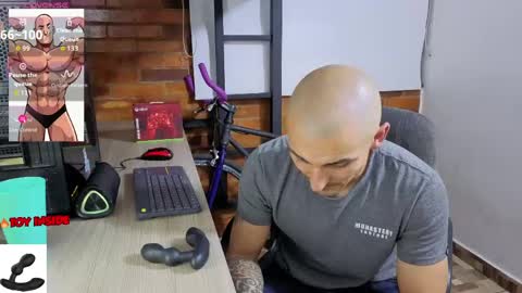Snapshot of marckmuscle chatting on 04-27-26, 04:10 Marck Independent model online show from 04-27-26, 04:10