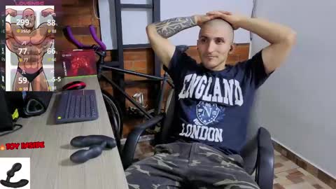 Snapshot of marckmuscle chatting on 05-10-26, 04:17 Marck Independent model online show from 05-10-26, 04:17