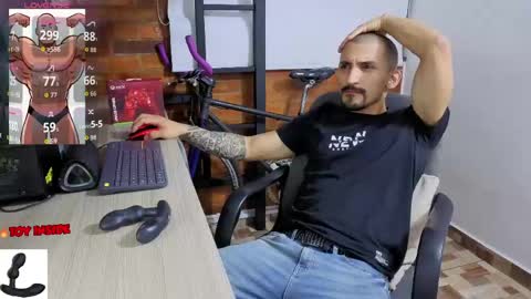 Snapshot of marckmuscle chatting on 06-07-26, 02:16 Marck Independent model online show from 06-07-26, 02:16