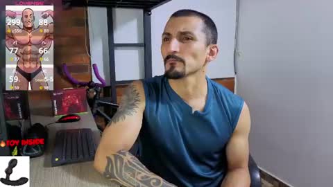 Snapshot of marckmuscle chatting on 06-25-26, 05:12 Marck Independent model online show from 06-25-26, 05:12