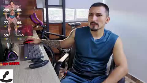 Snapshot of marckmuscle chatting on 07-15-26, 11:10 Marck Independent model online show from 07-15-26, 11:10