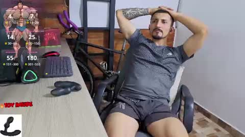 Snapshot of marckmuscle chatting on 07-17-26, 12:50 Marck Independent model online show from 07-17-26, 12:50