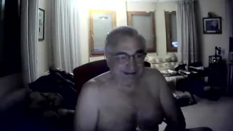 Snapshot of marcos260526 chatting on 05-18-26, 04:18 marcos260526 online show from 05-18-26, 04:18