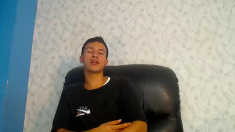 Snapshot of marcus_jeron chatting on 06-05-26, 12:06 marcus_jeron online show from 06-05-26, 12:06