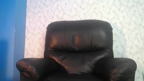 Snapshot of marcus_jeron chatting on 06-11-26, 12:32 marcus_jeron online show from 06-11-26, 12:32