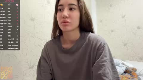 Snapshot of margaretawieczorek chatting on 06-24-26, 02:21 Emily online show from 06-24-26, 02:21
