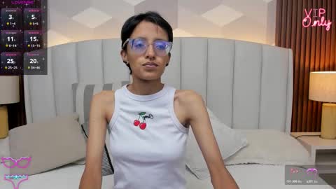 Aitana online show from 01-06-26, 01:53