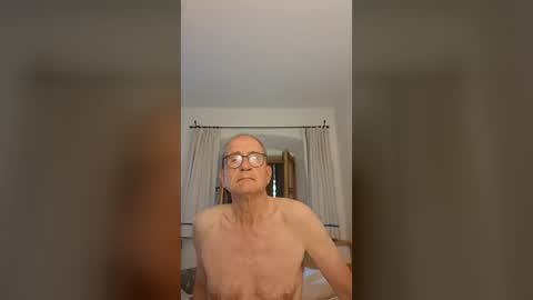 marginalie online show from 06-15-26, 06:59