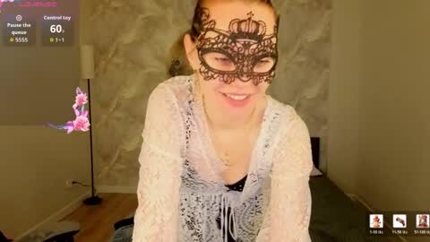 Margo Kellly online show from 05-14-26, 01:23