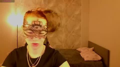 Margo Kellly online show from 05-25-26, 01:11