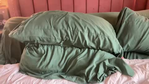 Elle online show from 03-24-26, 03:06