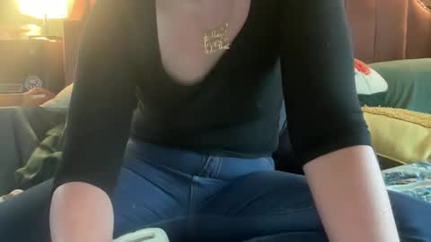 Snapshot of margolane chatting on 04-21-26, 03:50 Elle online show from 04-21-26, 03:50