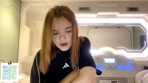 Lina online show from 02-06-26, 09:51