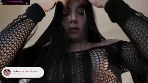 Snapshot of maria_cardenas chatting on 06-24-26, 11:26 maria online show from 06-24-26, 11:26