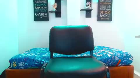 Snapshot of maria_paula__ chatting on 06-15-26, 04:20 Maria Paula online show from 06-15-26, 04:20