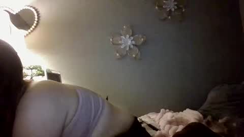 Snapshot of mariamaybe24 chatting on 12-11-24, 08:47 Mariah online show from 12-11-24, 08:47
