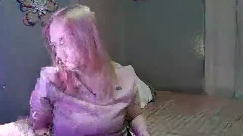 Snapshot of mariamaybe24 chatting on 02-24-25, 09:31 Mariah online show from 02-24-25, 09:31