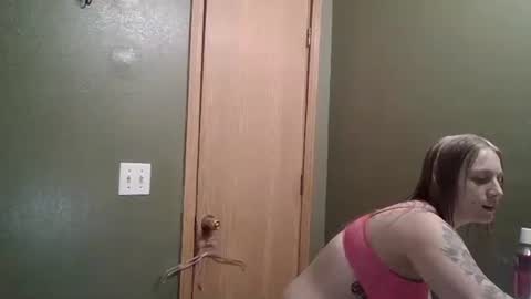 Snapshot of mariamaybe24 chatting on 03-06-25, 01:27 Mariah online show from 03-06-25, 01:27