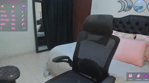Snapshot of mariamcastillo chatting on 07-08-26, 10:58 Mariam Castiblanco online show from 07-08-26, 10:58