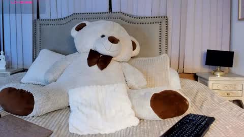mariana__thompson online show from 06-13-26, 02:09