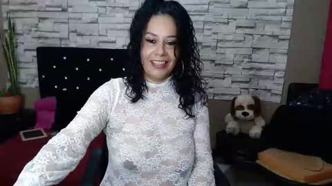 Snapshot of mariana_night chatting on 01-10-26, 04:14 mariana_night online show from 01-10-26, 04:14