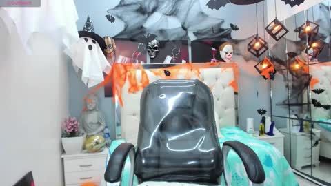 Marian Sexy online show from 10-17-25, 12:52