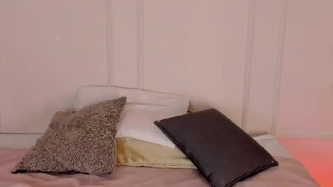 Maria Pettit online show from 05-14-26, 04:52