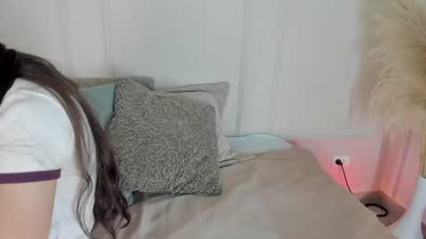 Snapshot of mariapettit chatting on 06-25-26, 02:22 Maria Pettit online show from 06-25-26, 02:22