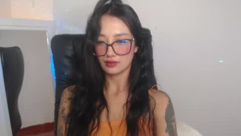 Snapshot of mariianadiaz1_ chatting on 06-06-26, 04:23 Maryyy online show from 06-06-26, 04:23