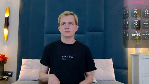 Snapshot of mark_hot_ chatting on 04-01-26, 10:51 Mark online show from 04-01-26, 10:51