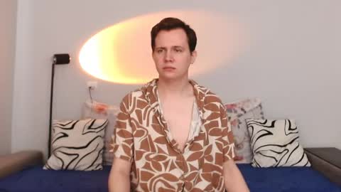 Snapshot of mark_hot_ chatting on 05-09-26, 05:34 Mark online show from 05-09-26, 05:34