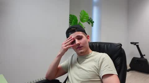 MARK KARSON online show from 04-08-26, 05:02